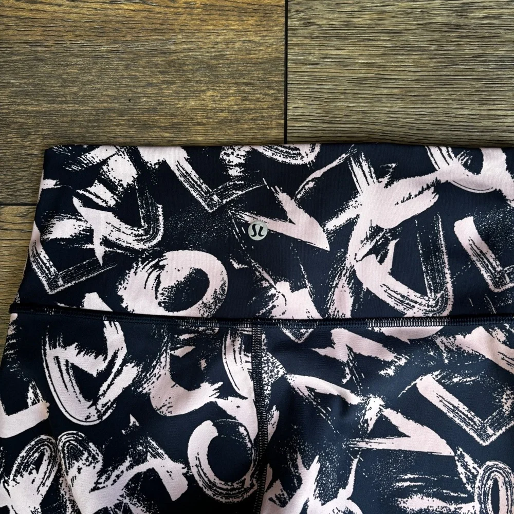 Lululemon Wunder Under High Rise Tight Leggings Graffiti Pop Navy Sz 6